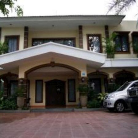 Grand Sumatera Hotel Surabaja Zewnętrze zdjęcie