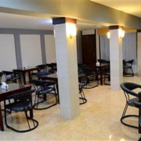 Grand Sumatera Hotel Surabaja Zewnętrze zdjęcie