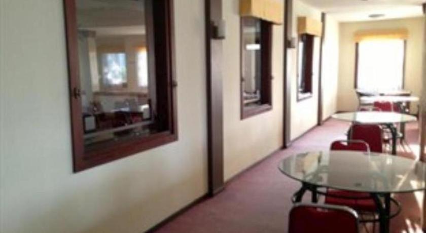 Grand Sumatera Hotel Surabaja Zewnętrze zdjęcie