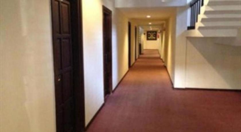 Grand Sumatera Hotel Surabaja Zewnętrze zdjęcie