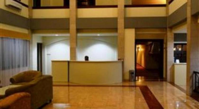 Grand Sumatera Hotel Surabaja Zewnętrze zdjęcie