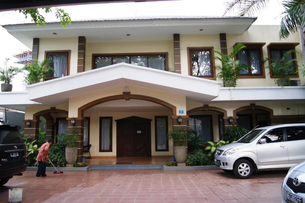 Grand Sumatera Hotel Surabaja Zewnętrze zdjęcie