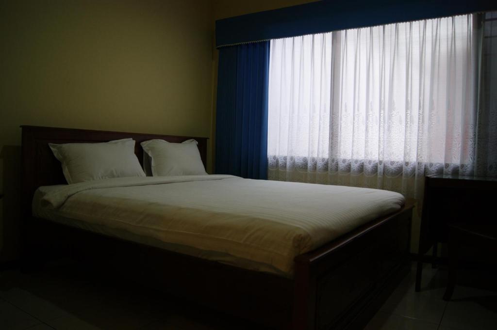 Grand Sumatera Hotel Surabaja Pokój zdjęcie