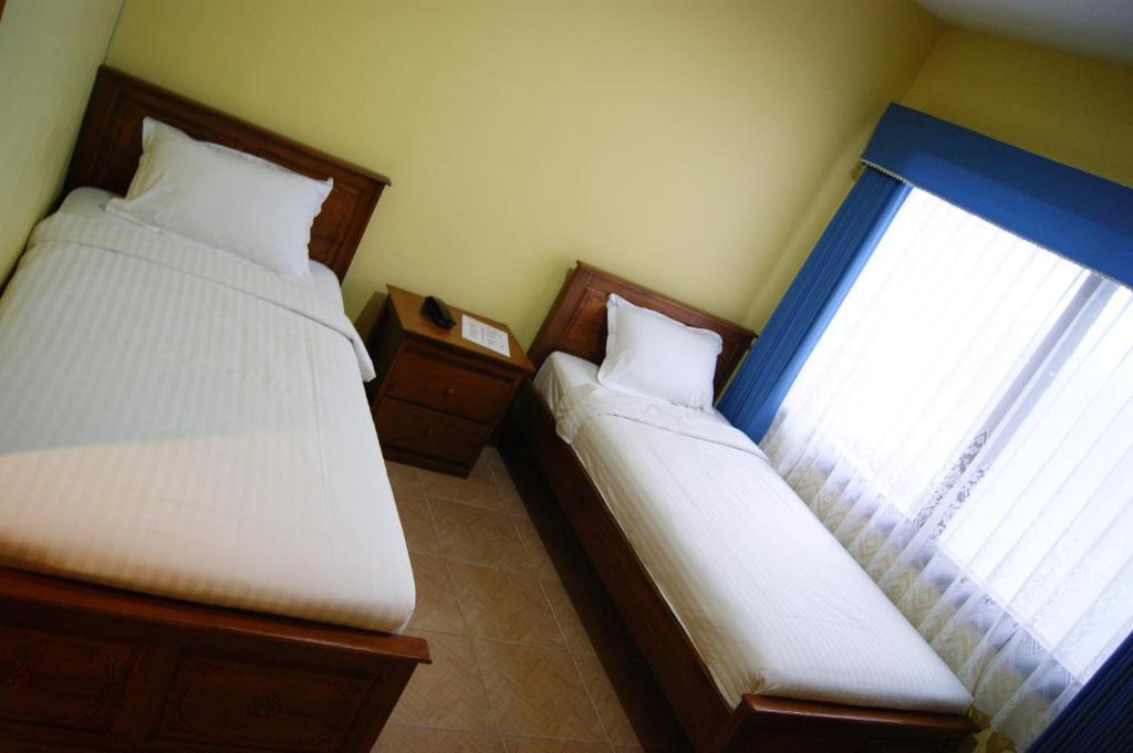Grand Sumatera Hotel Surabaja Zewnętrze zdjęcie