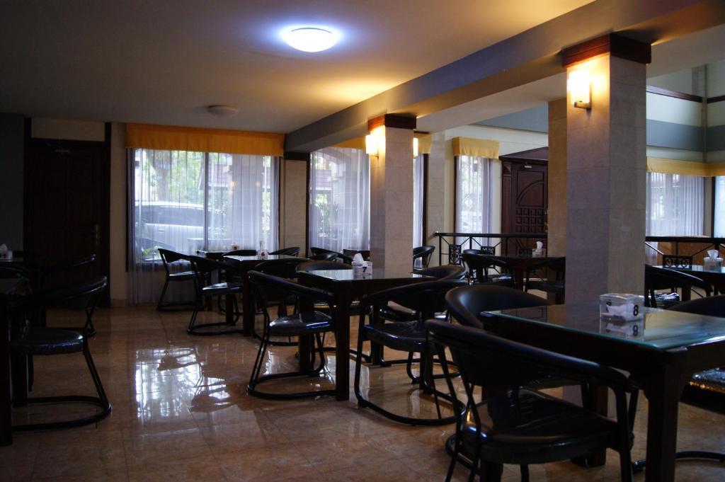 Grand Sumatera Hotel Surabaja Zewnętrze zdjęcie