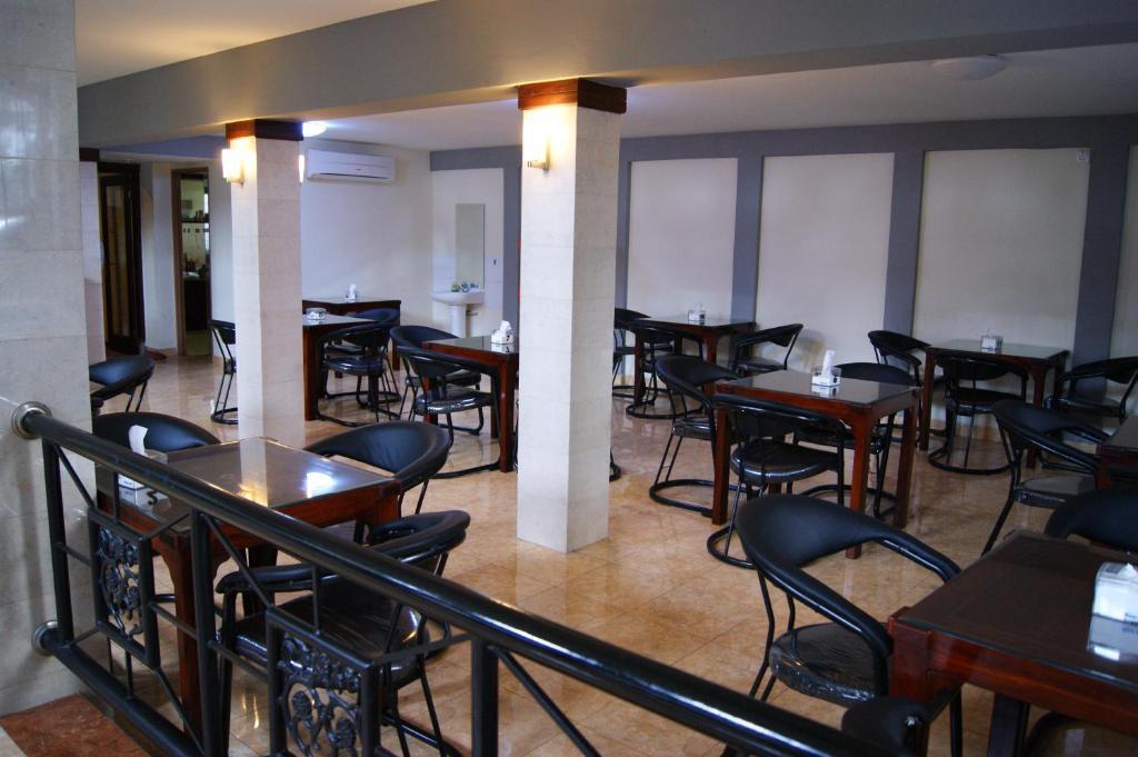 Grand Sumatera Hotel Surabaja Zewnętrze zdjęcie